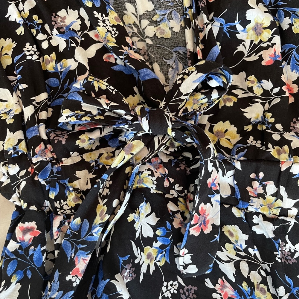 Floral Low Cut Romper with Bow and Cinch Detail - Picture 2 of 4